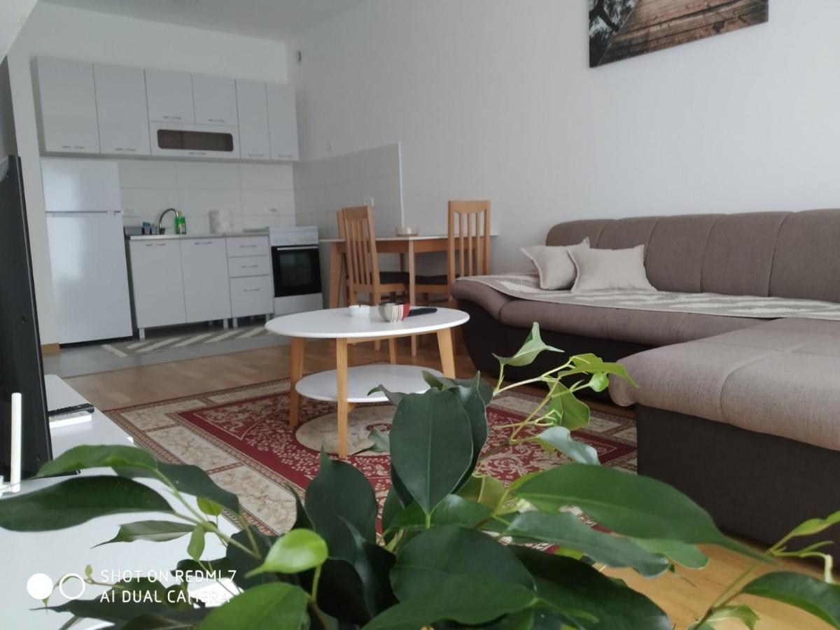 Aga Apartman พอดโกริกา ภายนอก รูปภาพ